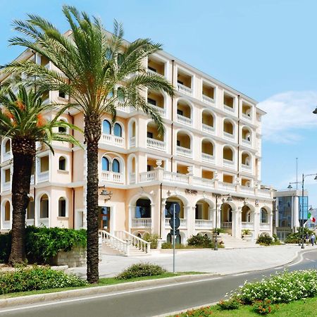 Grand Hotel President Olbia Esterno foto