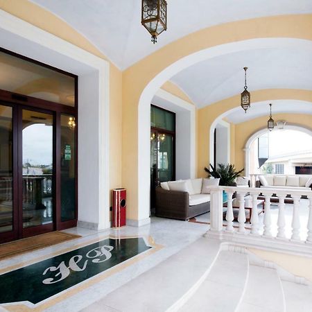 Grand Hotel President Olbia Esterno foto
