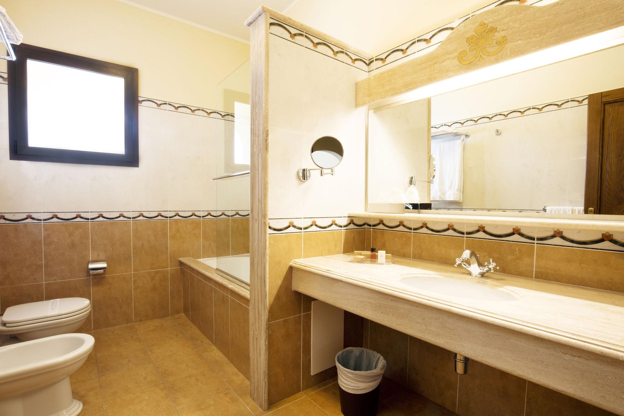 Grand Hotel President Olbia Esterno foto