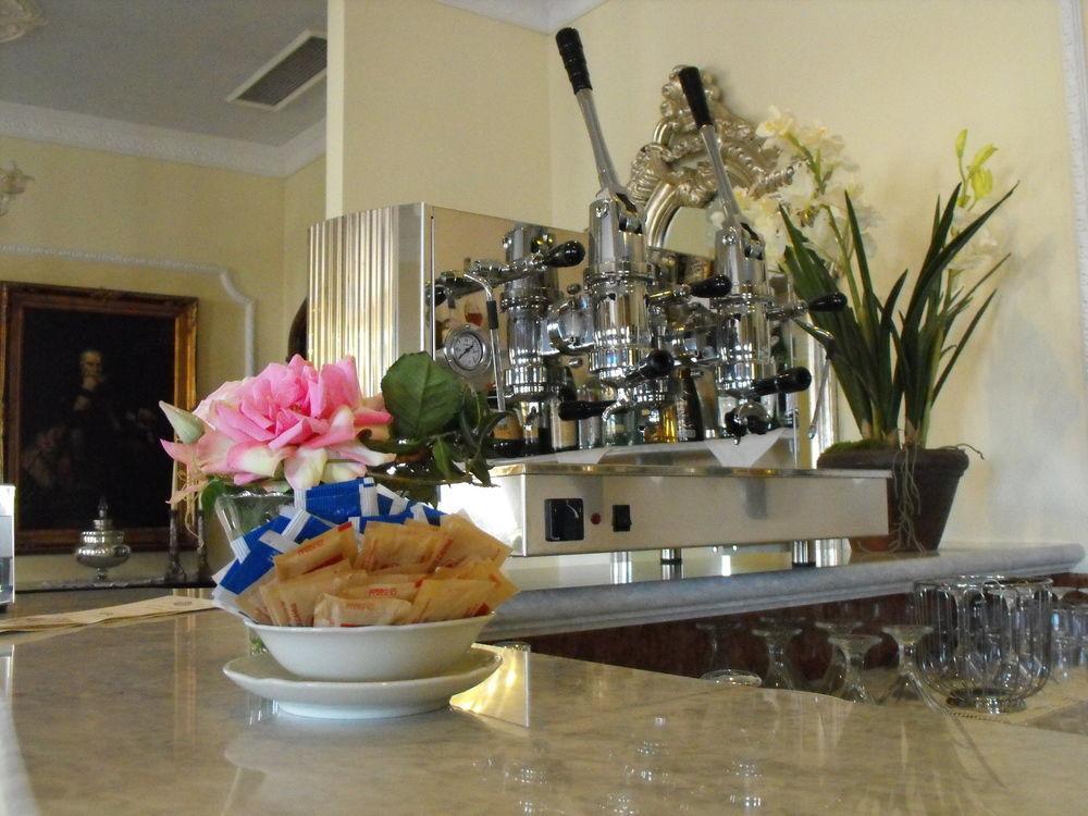 Grand Hotel President Olbia Esterno foto