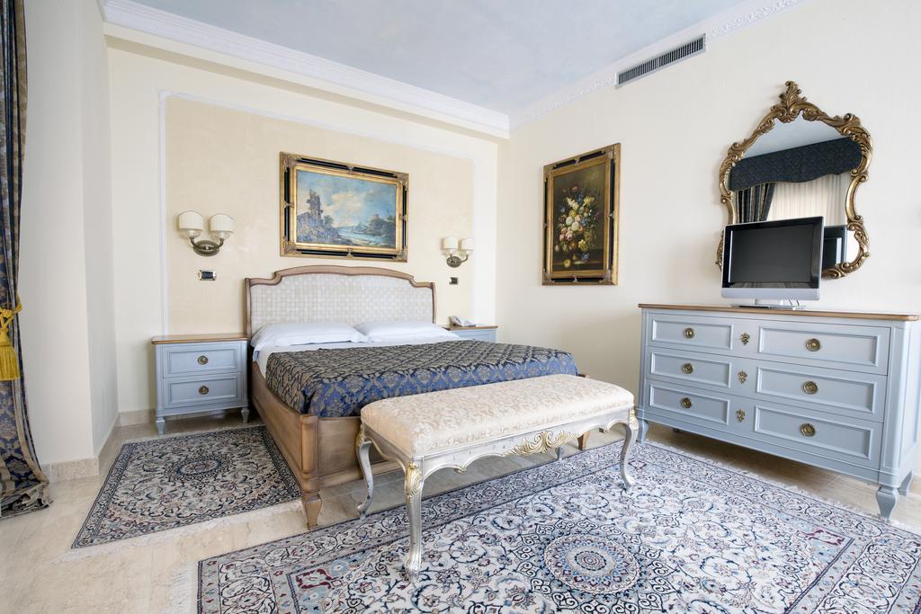 Grand Hotel President Olbia Esterno foto