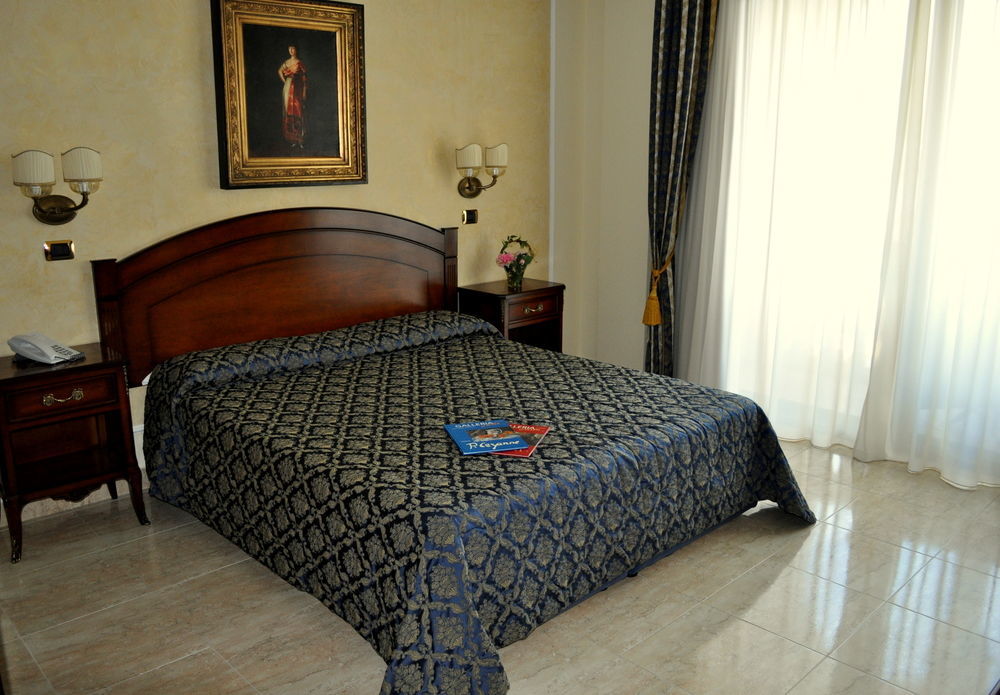 Grand Hotel President Olbia Esterno foto
