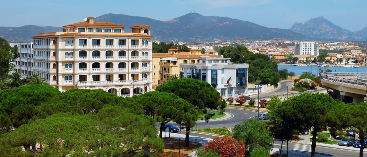 Grand Hotel President Olbia Esterno foto